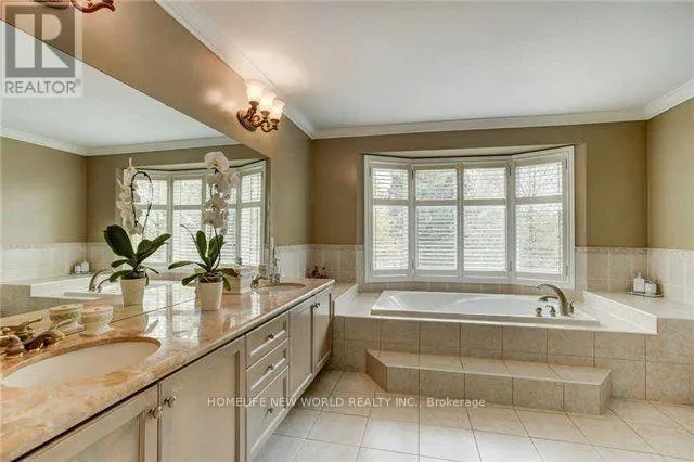 39 GREEN MEADOWS CIRCLE