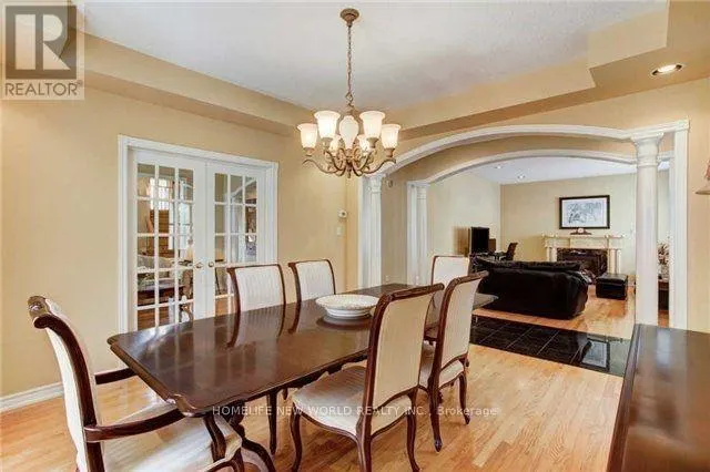 39 GREEN MEADOWS CIRCLE