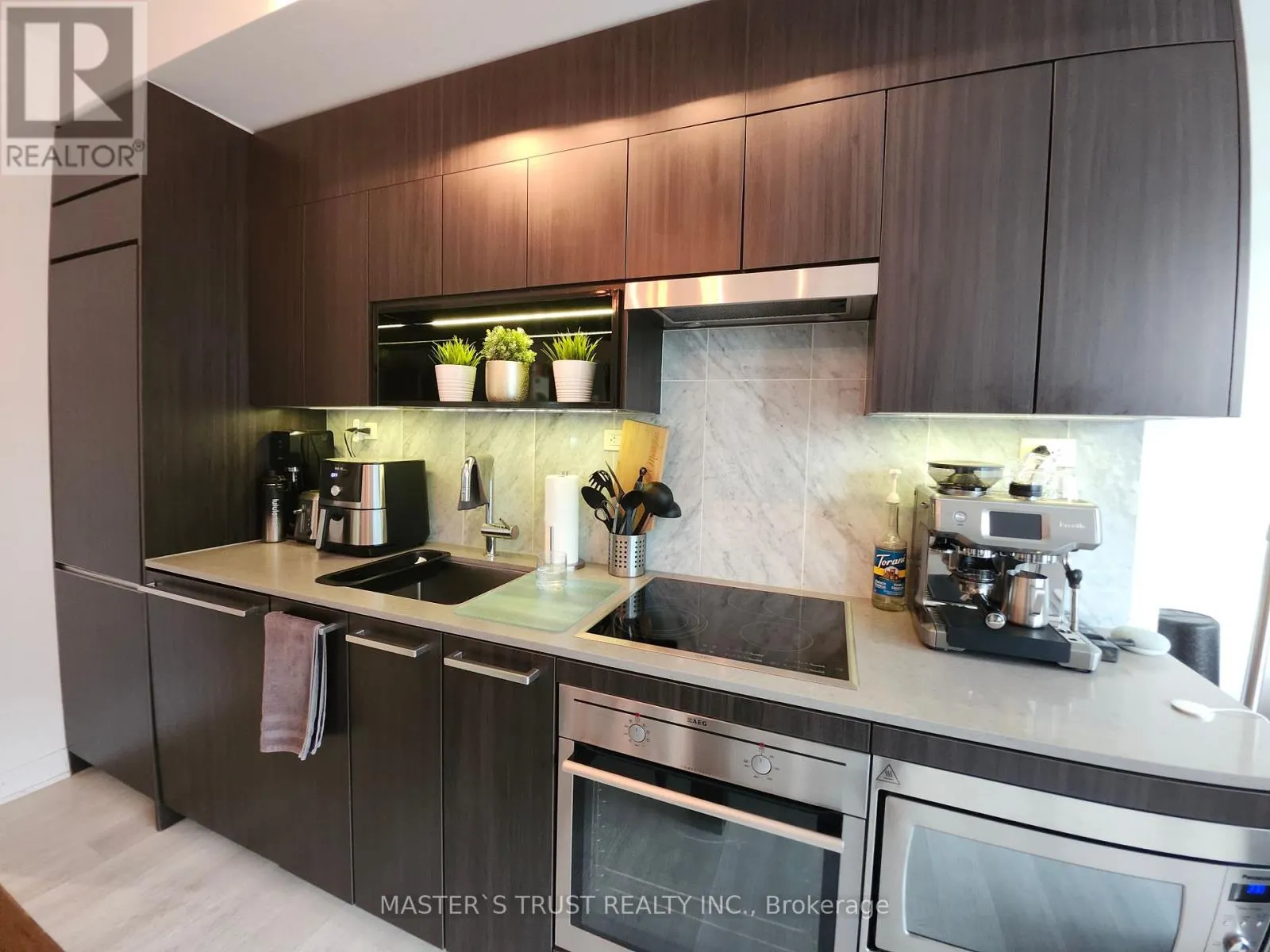 1112 - 80 QUEENS WHARF DRIVE