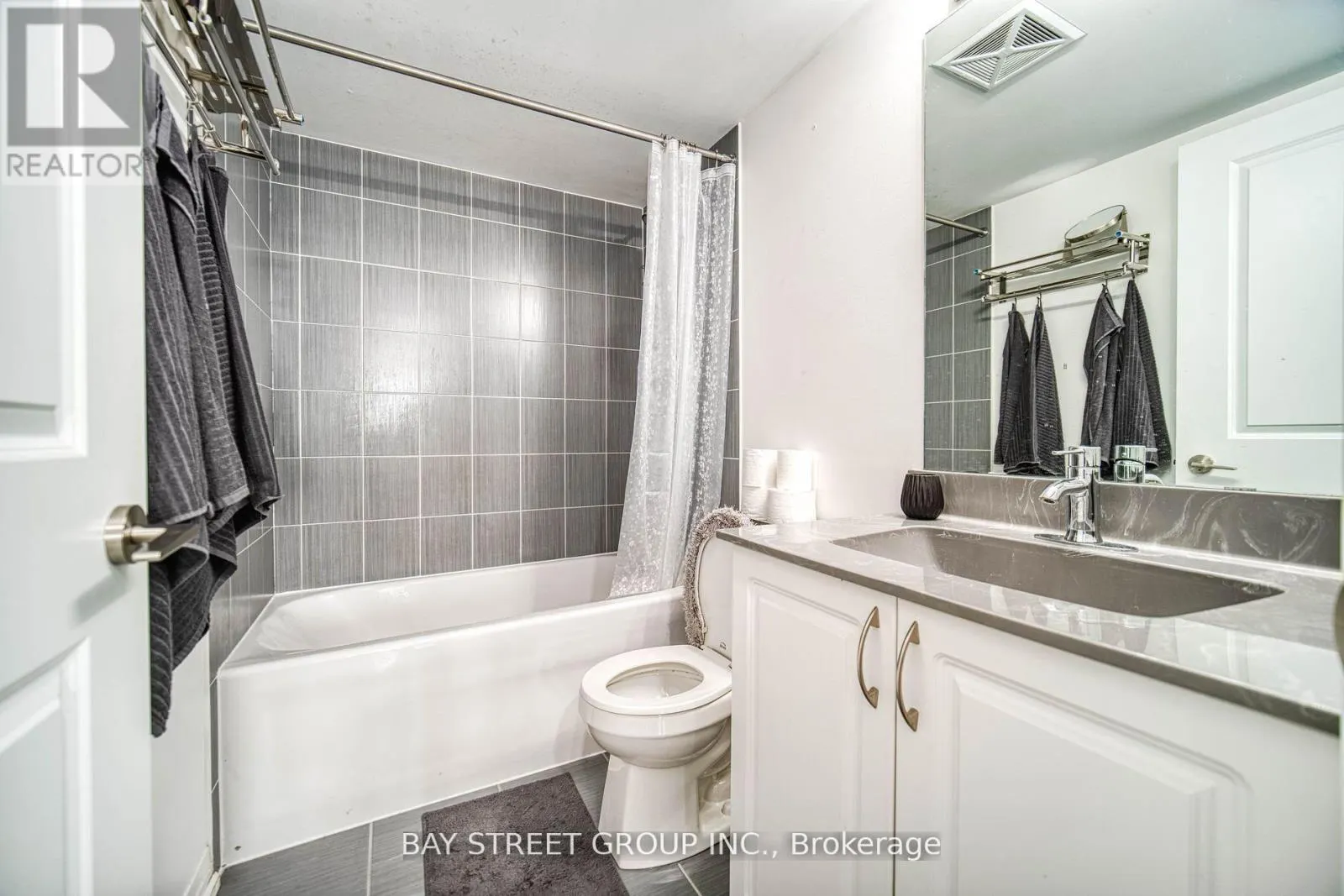 707 - 741 SHEPPARD AVENUE W