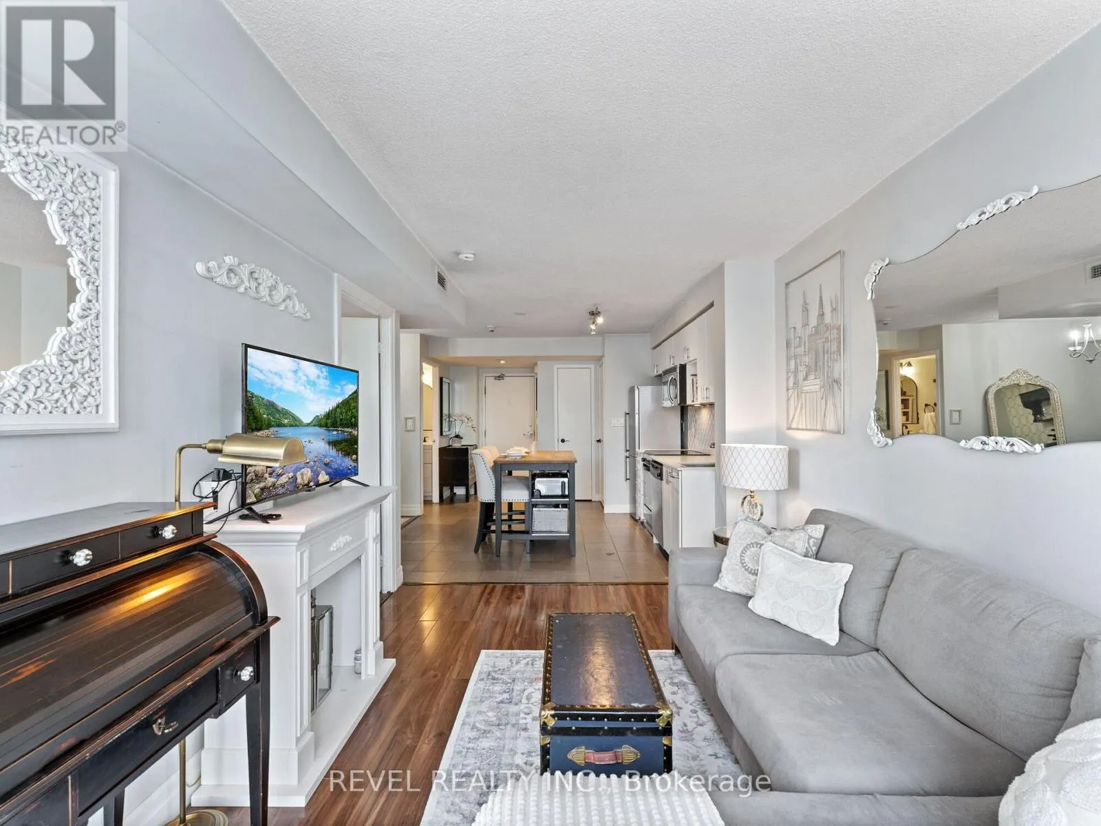 1208 - 15 FORT YORK BOULEVARD E