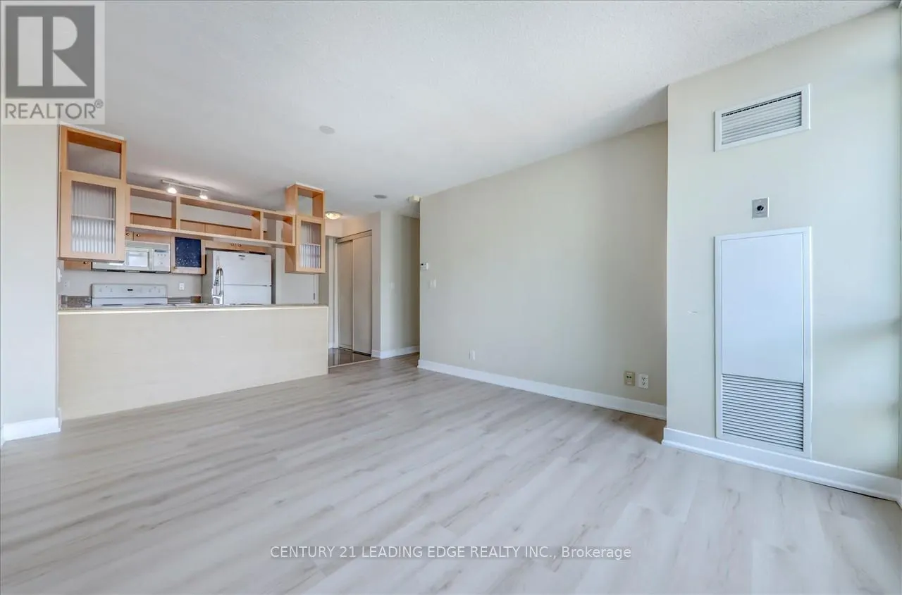 3105 - 397 FRONT STREET W