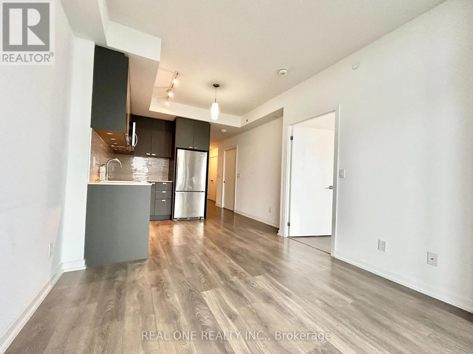 2703 - 56 FOREST MANOR ROAD