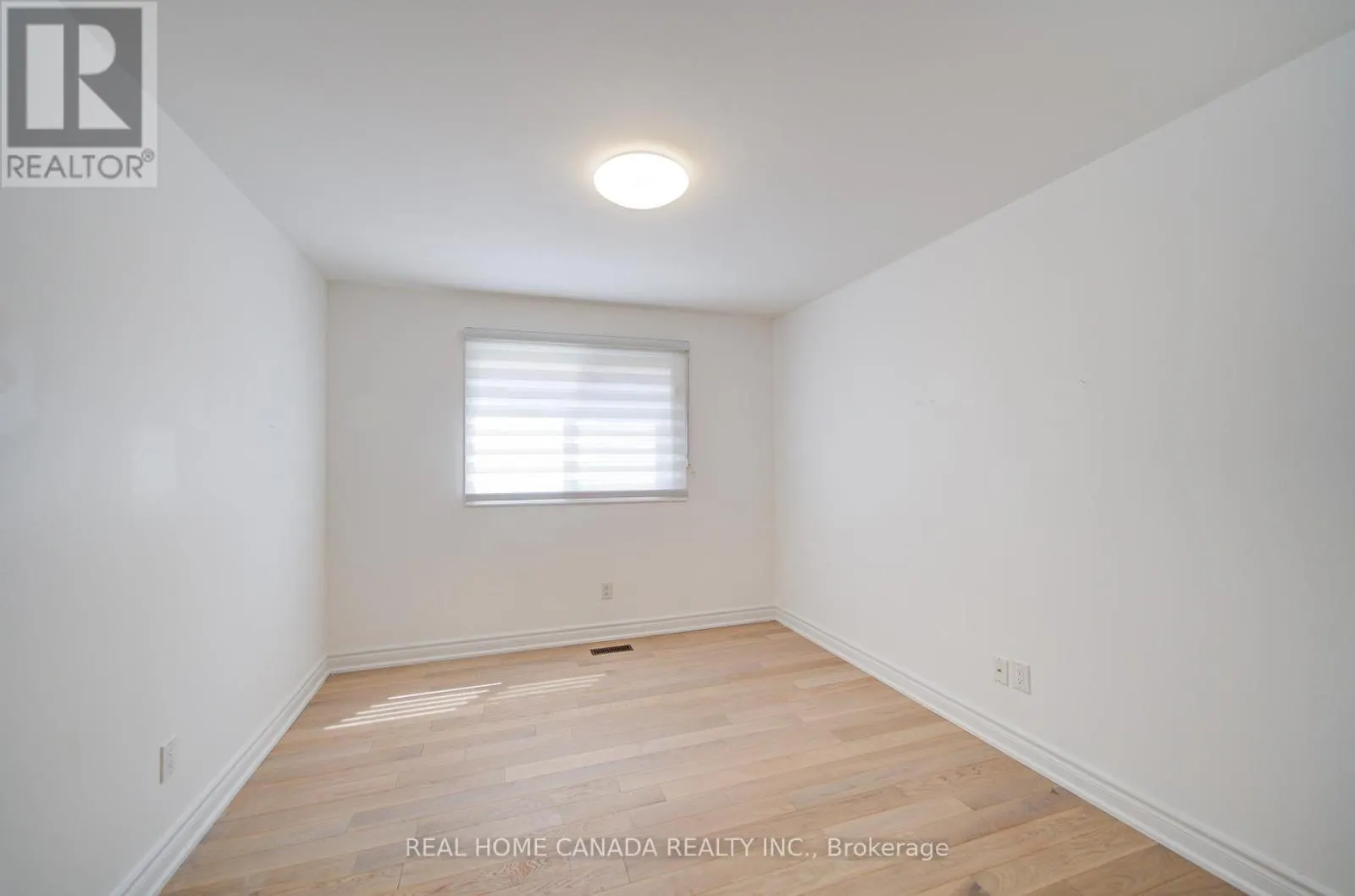 20 SADDLETREE DRIVE