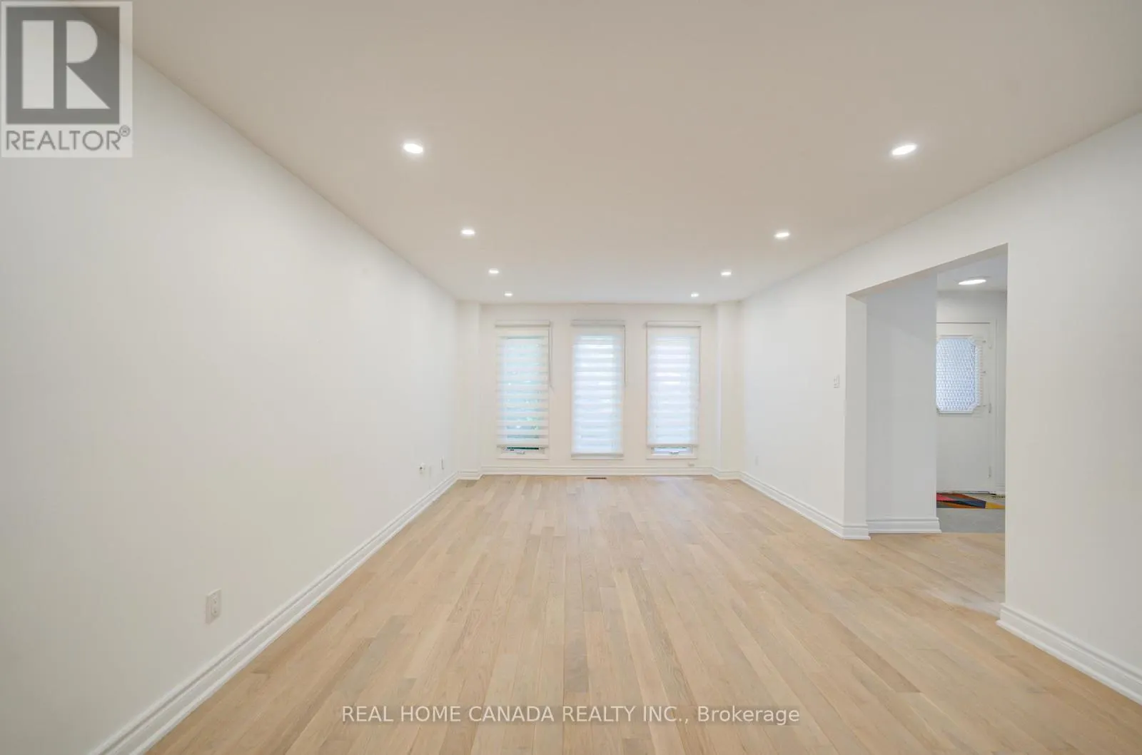 20 SADDLETREE DRIVE