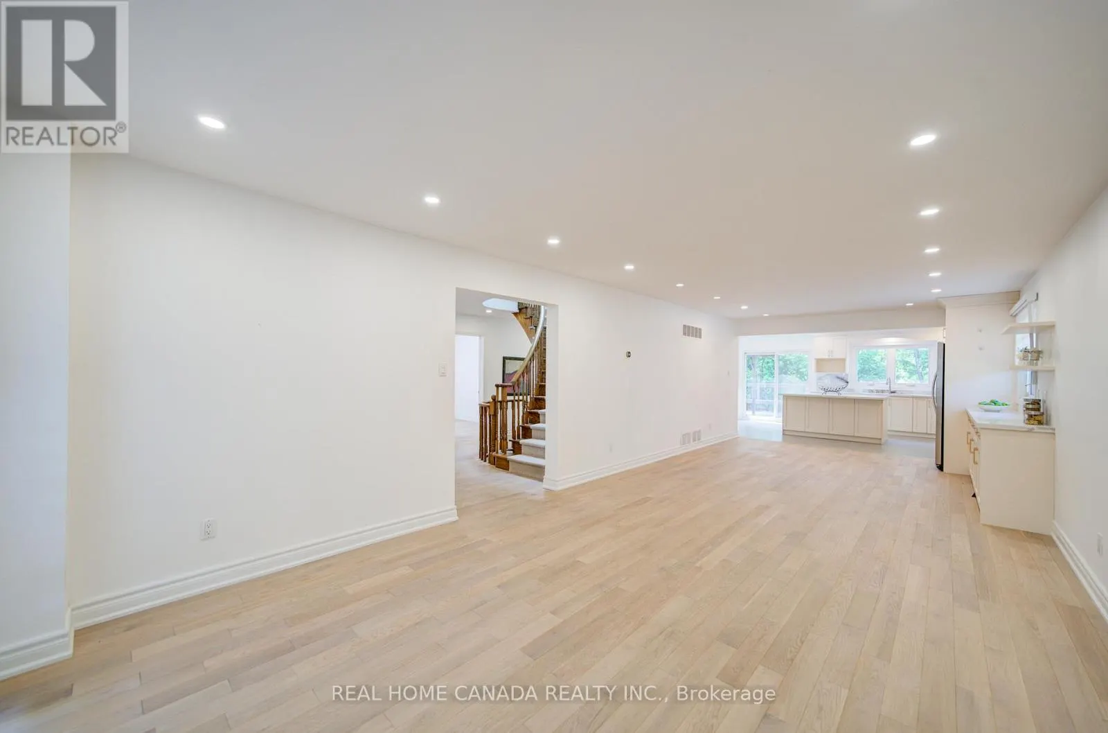 20 SADDLETREE DRIVE