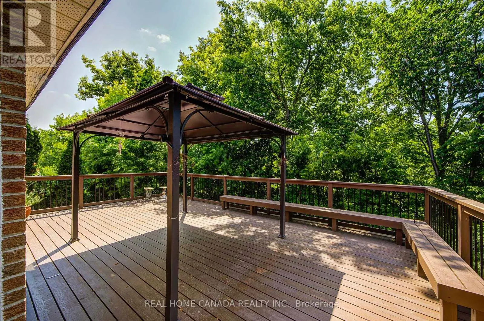 20 SADDLETREE DRIVE