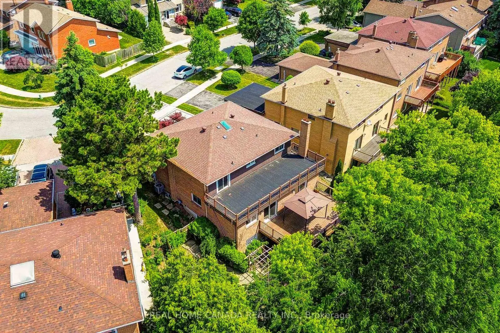 20 SADDLETREE DRIVE