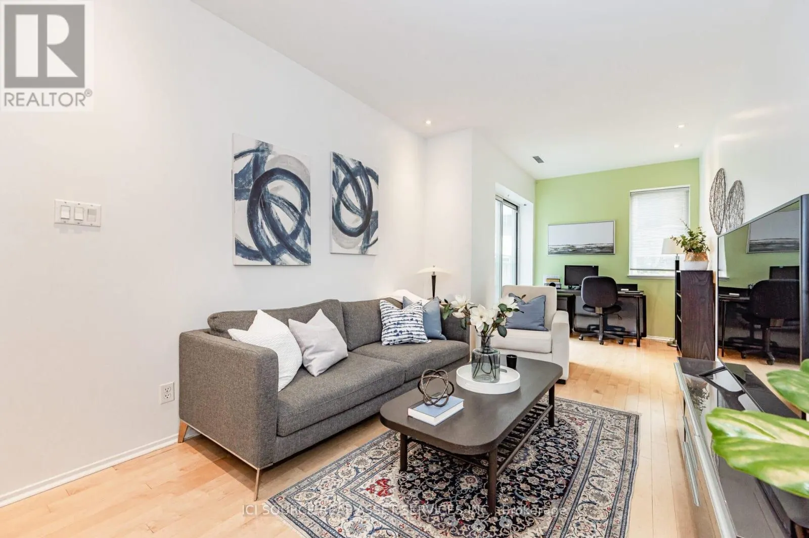 308 - 600 EGLINTON AVENUE E