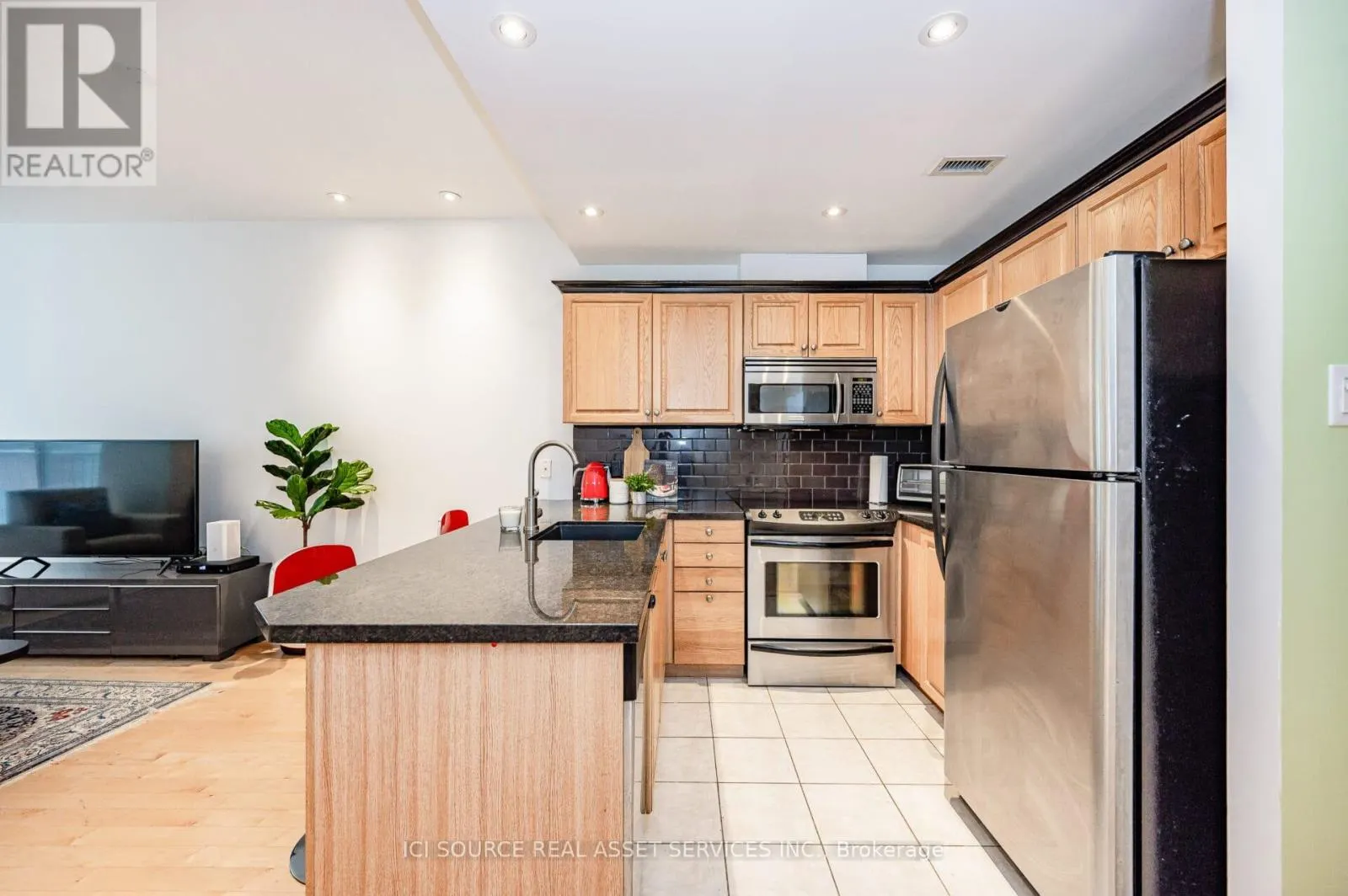 308 - 600 EGLINTON AVENUE E