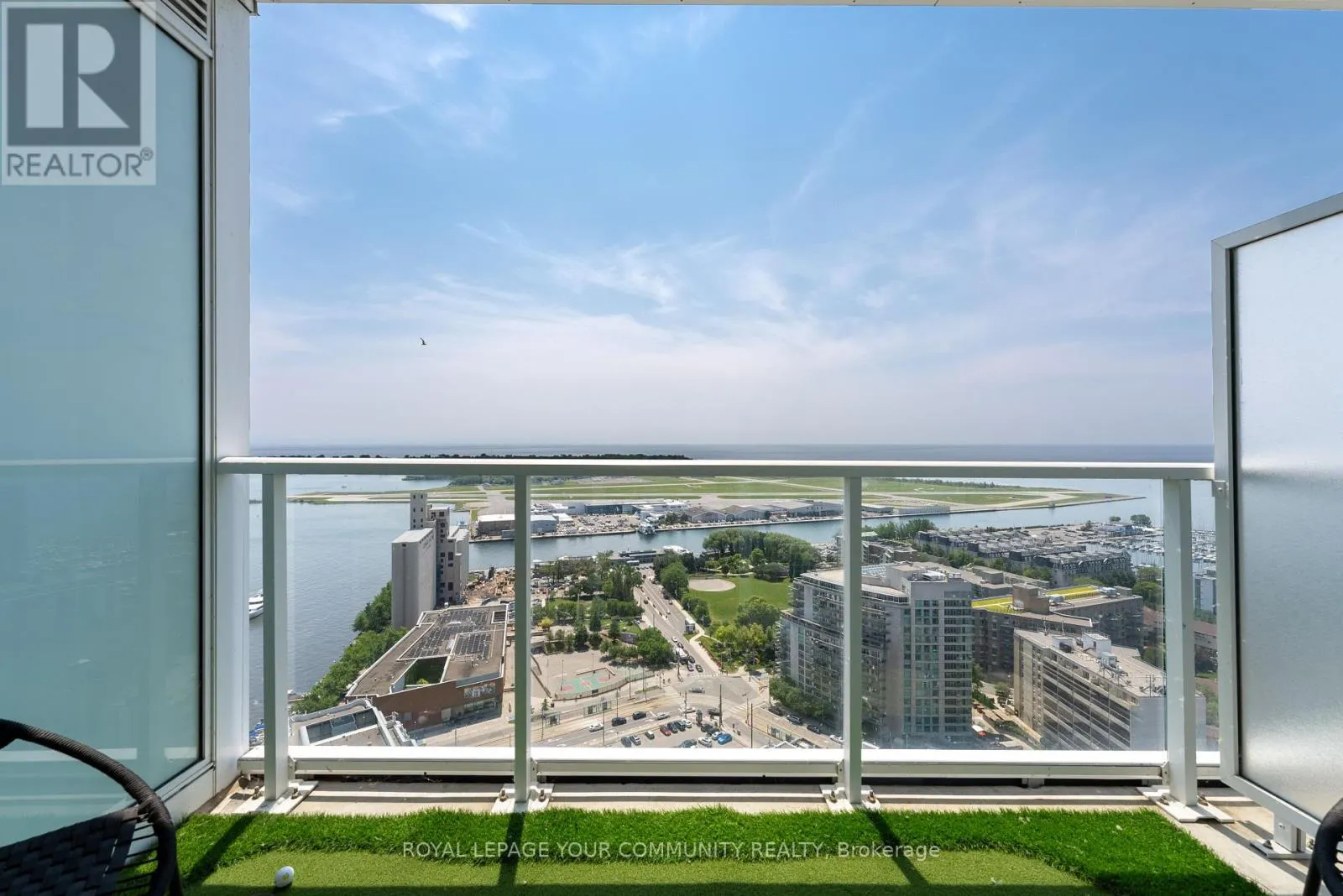 3615 - 17 BATHURST STREET