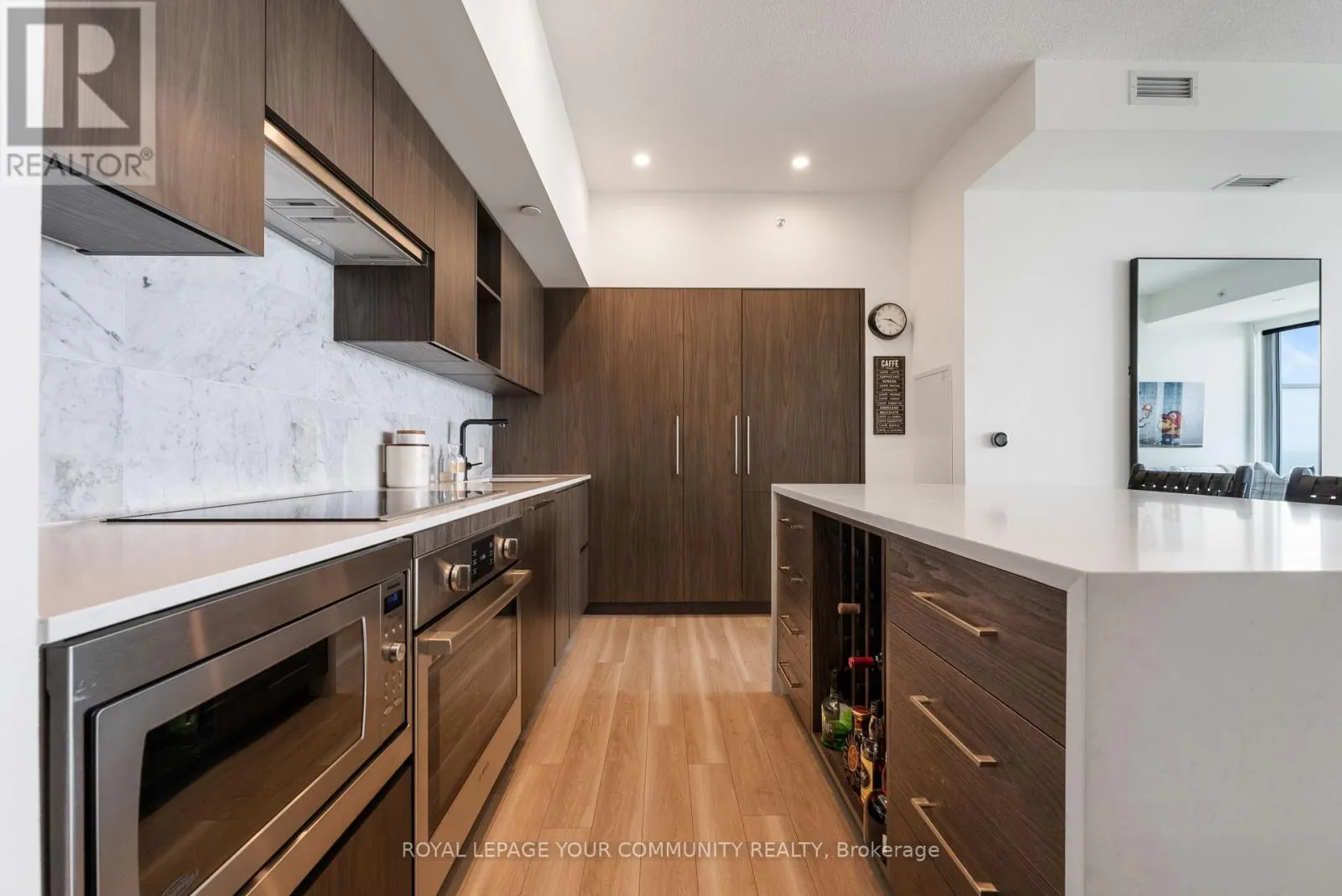 3615 - 17 BATHURST STREET