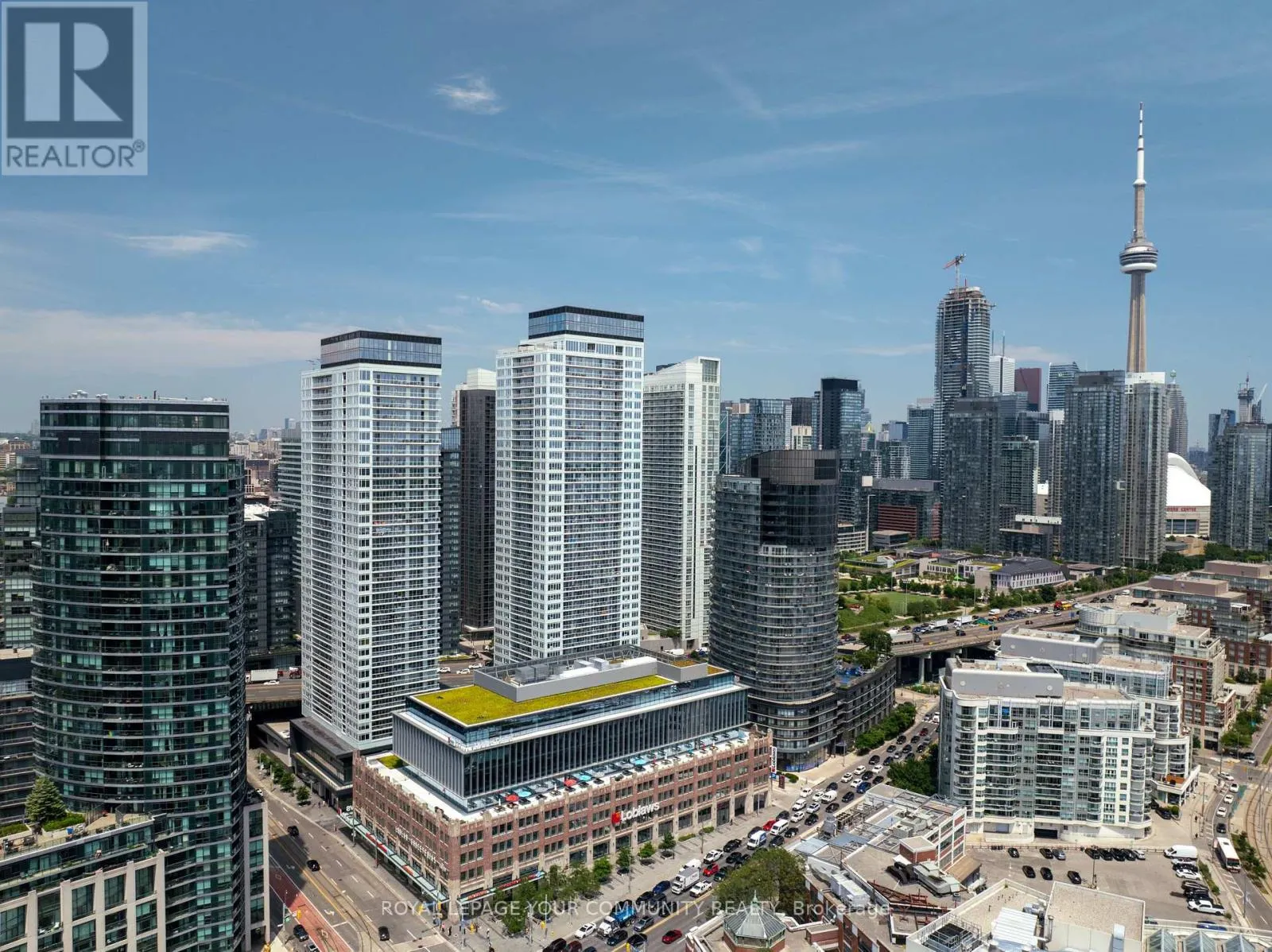 3615 - 17 BATHURST STREET