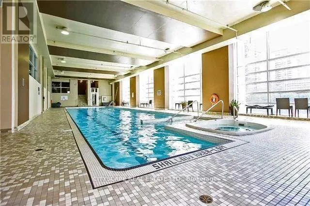 1110 - 397 FRONT STREET W