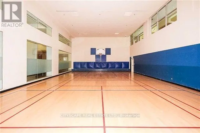 1110 - 397 FRONT STREET W