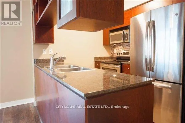 1110 - 397 FRONT STREET W