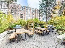 225 - 15 NORTHTOWN WAY