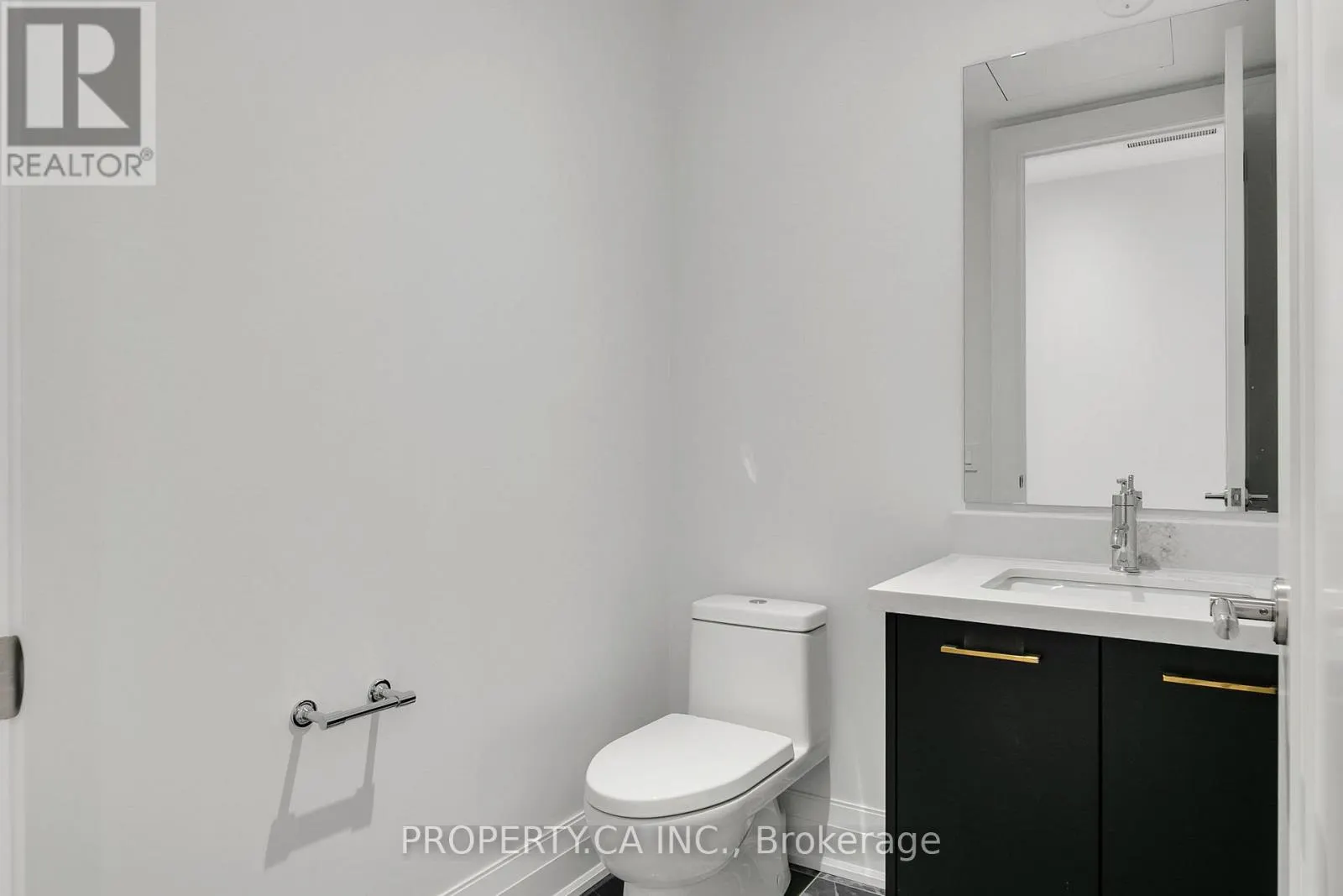 403 - 10 PRINCE ARTHUR AVENUE
