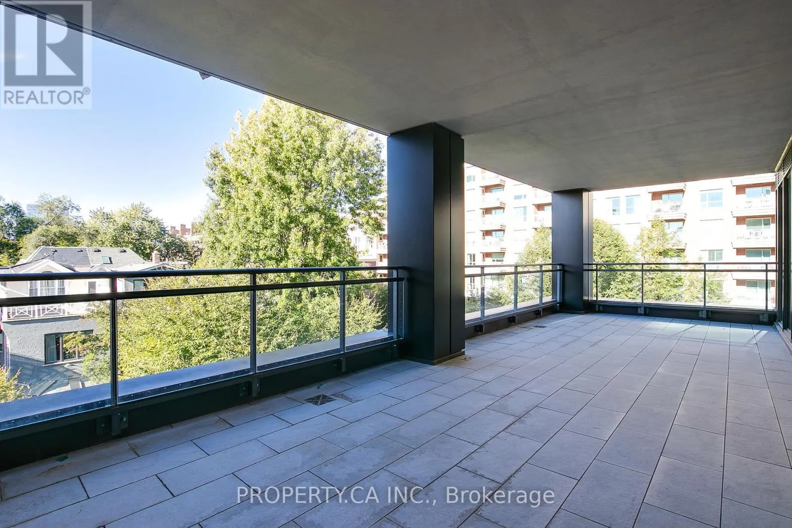 403 - 10 PRINCE ARTHUR AVENUE