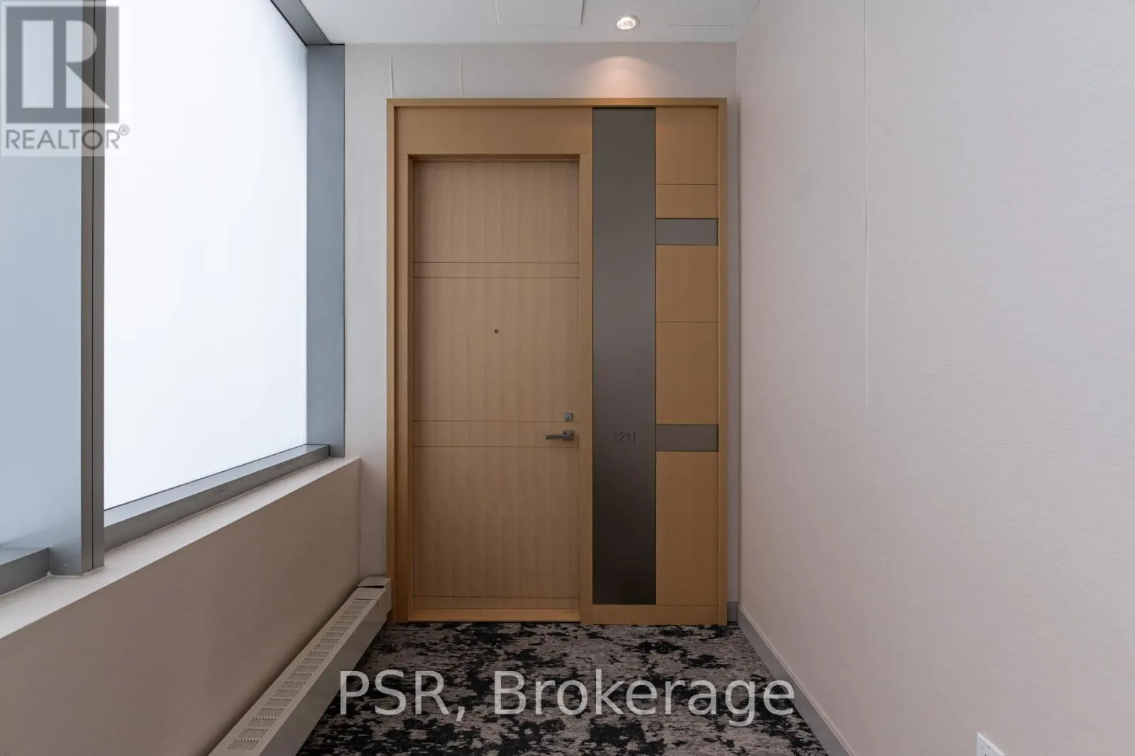 1211 - 39 QUEENS QUAY E