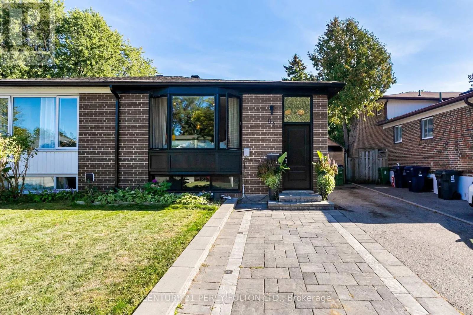 83 CAIRNSIDE CRESCENT