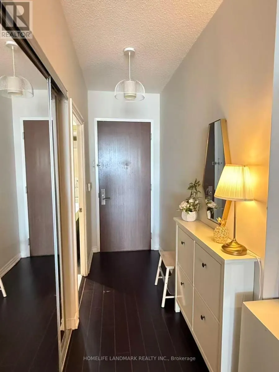 5603 - 386 YONGE STREET