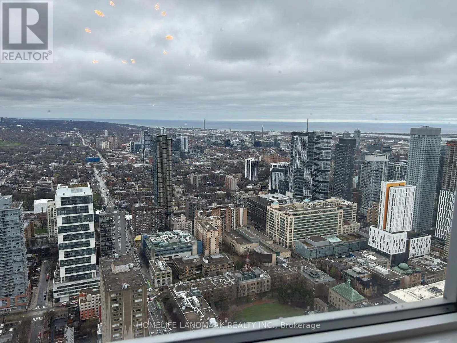 5603 - 386 YONGE STREET