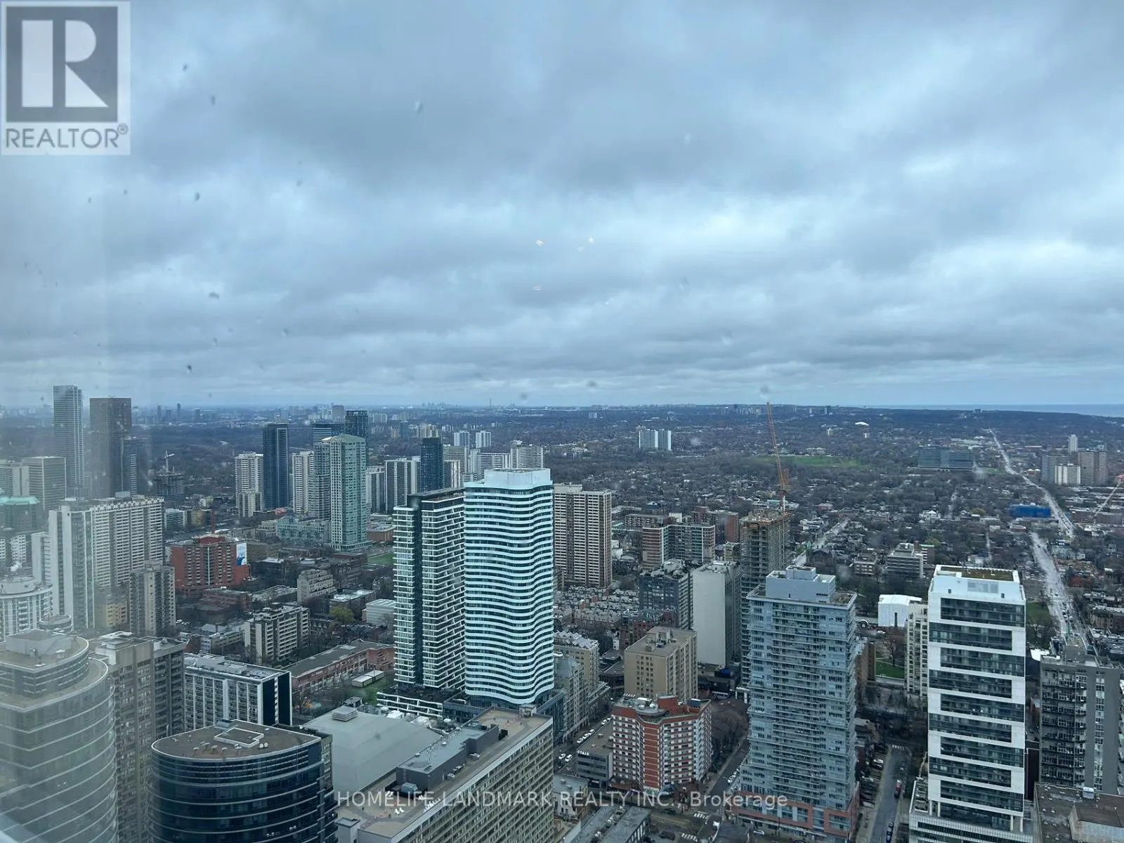 5603 - 386 YONGE STREET