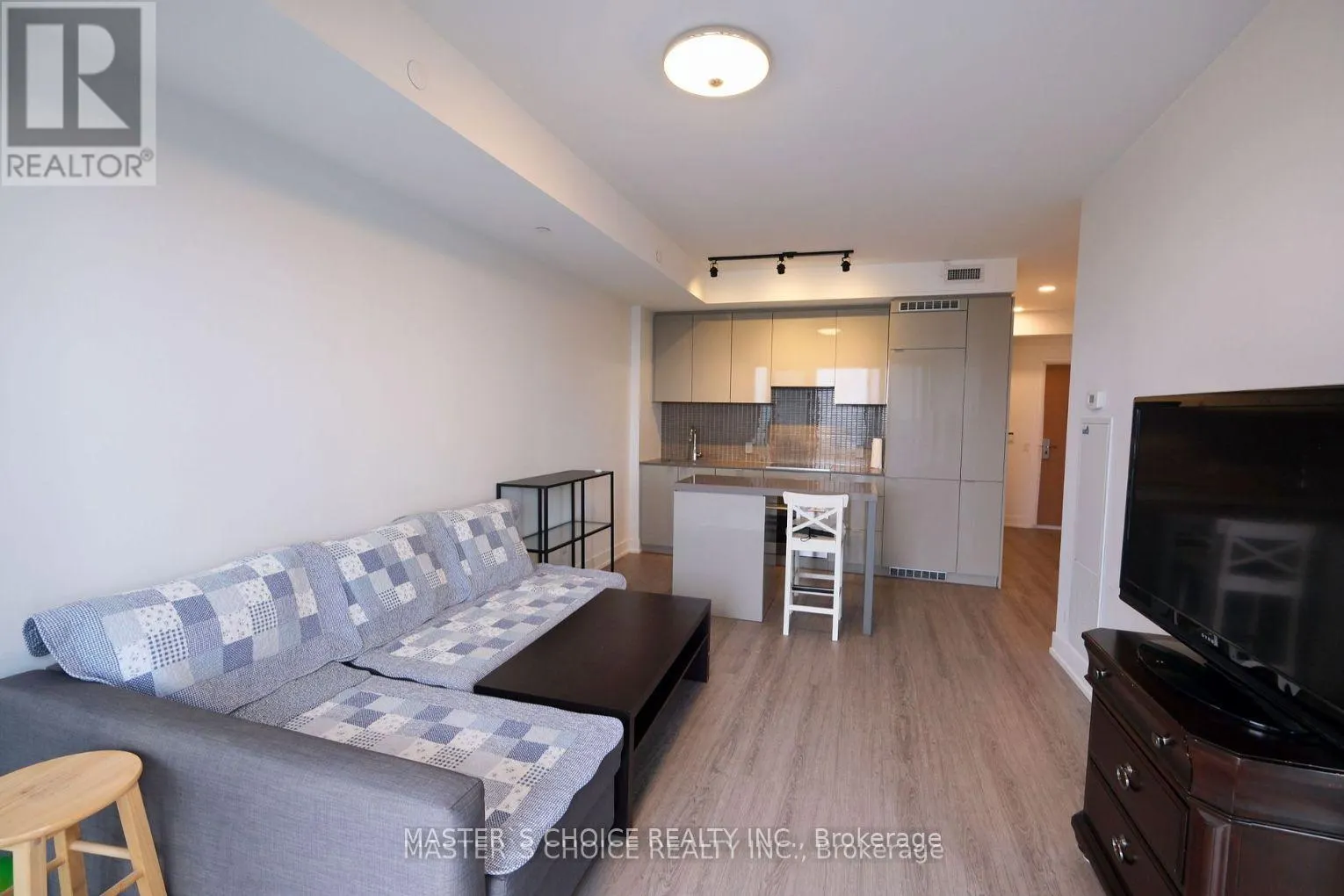 3809 - 7 GRENVILLE STREET