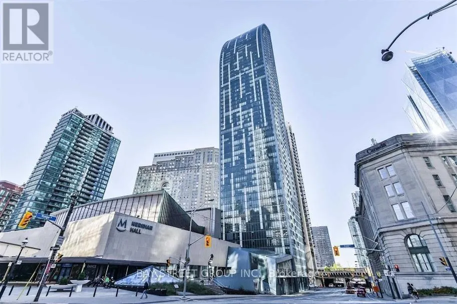 405 - 8 THE ESPLANADE