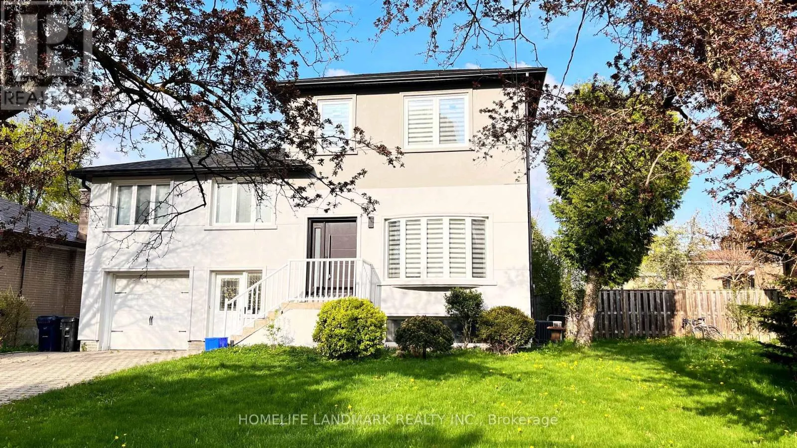 19 DEERING CRESCENT