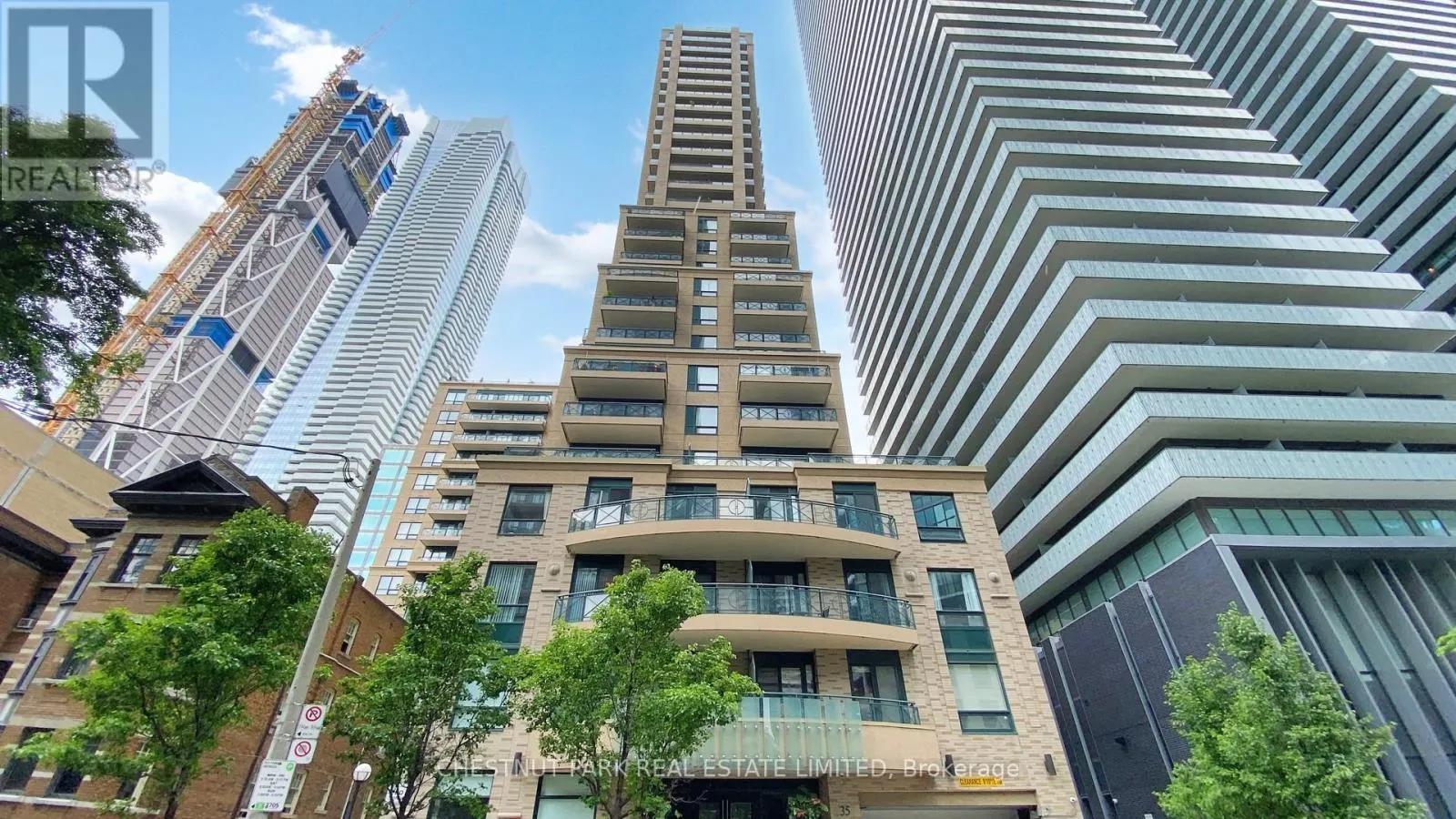 2803 - 35 HAYDEN STREET