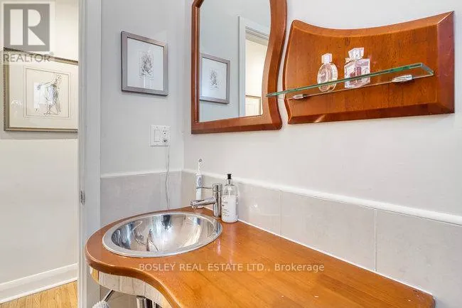 140 DOVERCOURT ROAD
