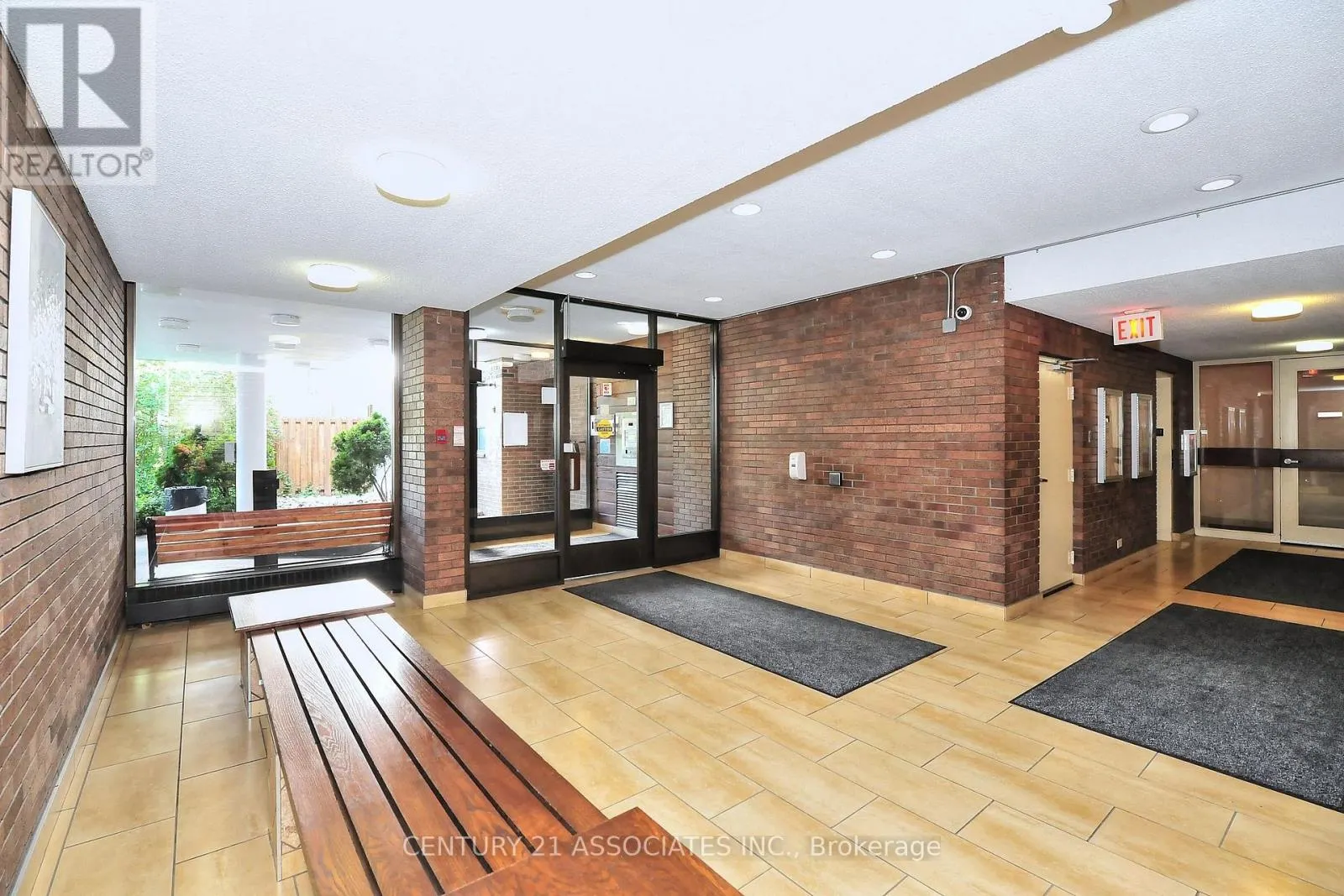 312 - 10 SUNRISE AVENUE