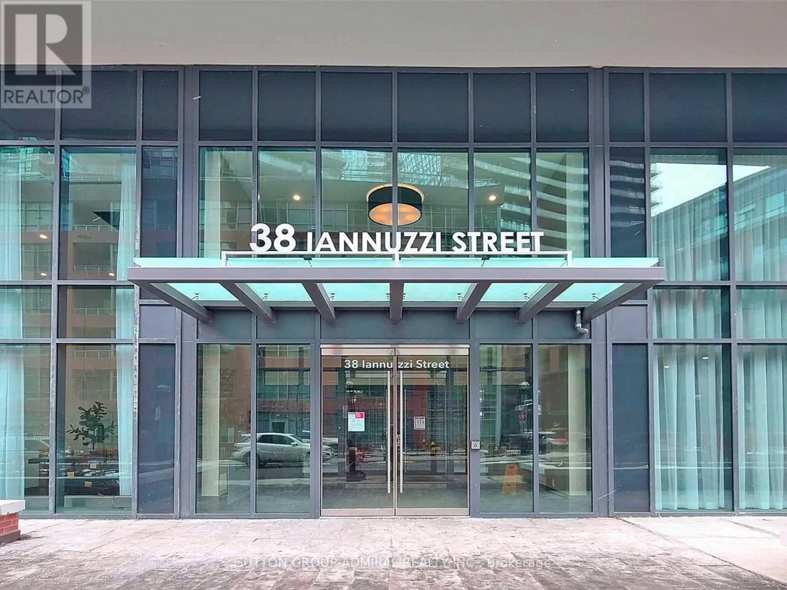 UPH05 - 38 IANNUZZI STREET