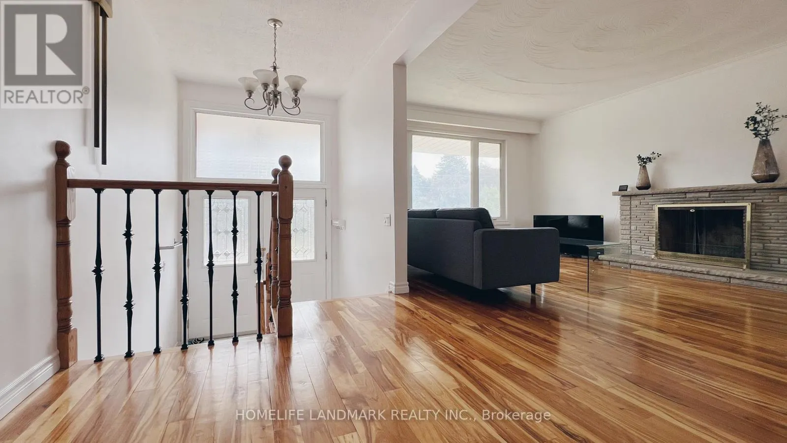 10 SILVERVIEW DRIVE