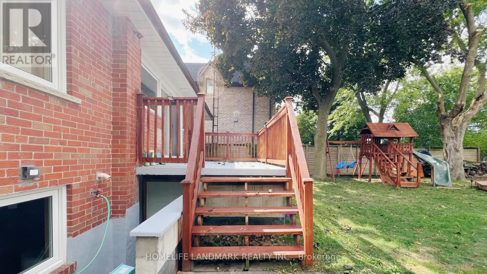 10 SILVERVIEW DRIVE