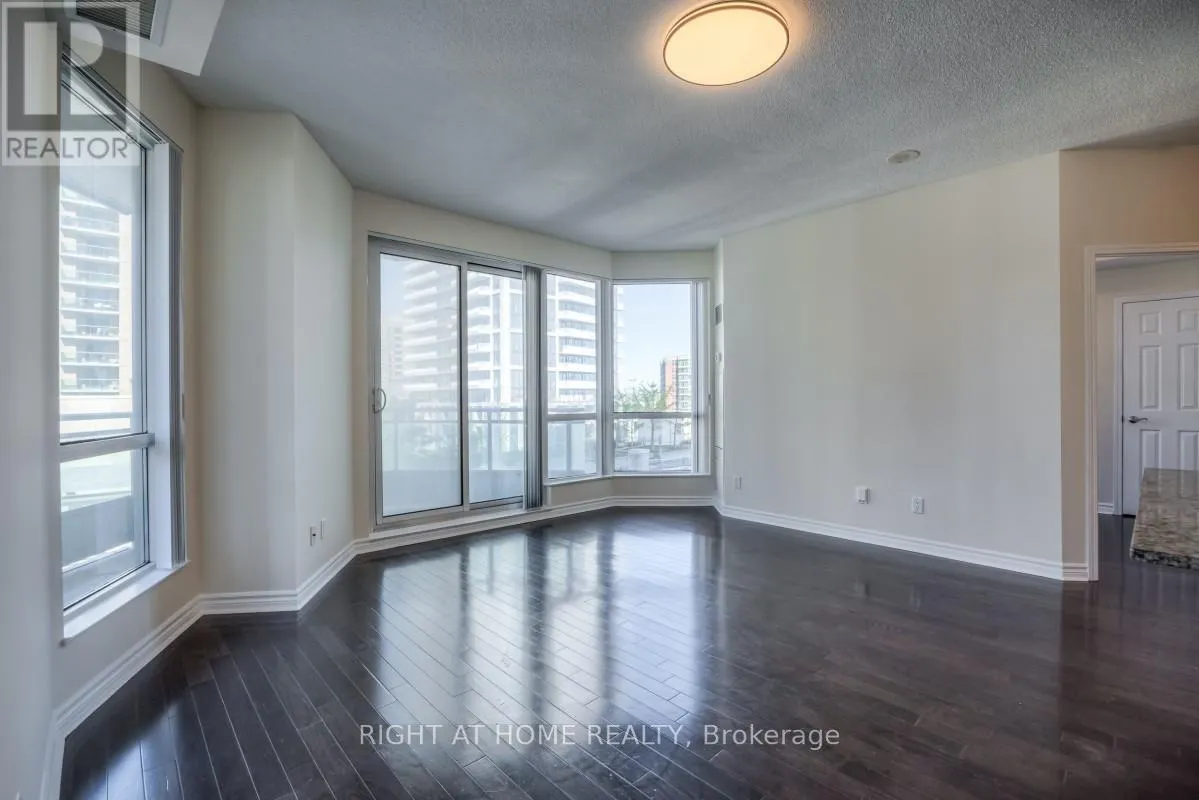 610 - 18 HOLMES AVENUE