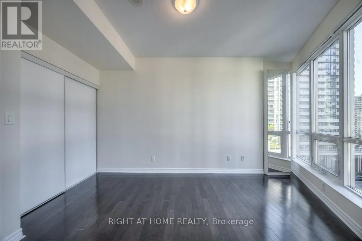 610 - 18 HOLMES AVENUE