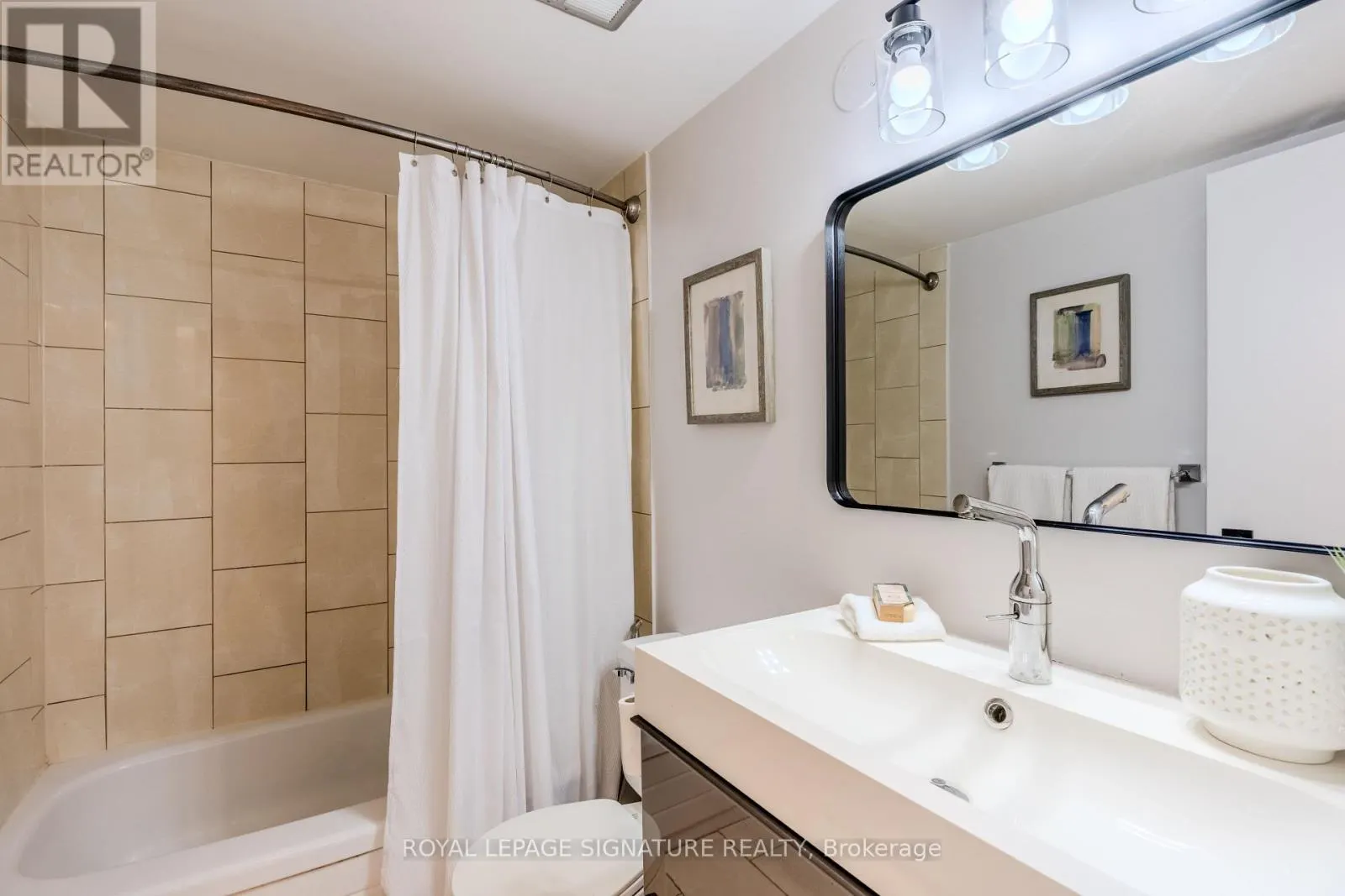 315 - 177 LINUS ROAD