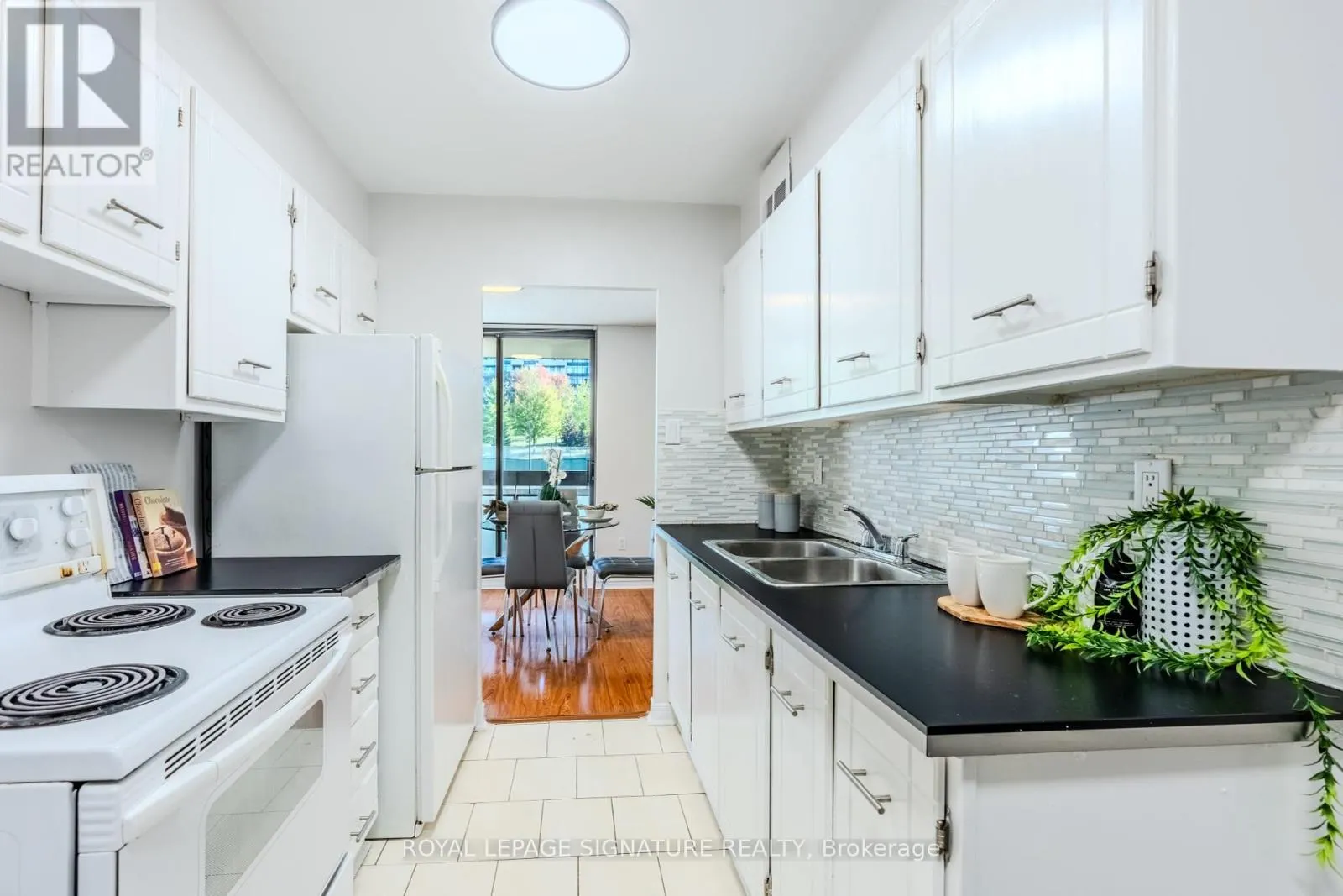 315 - 177 LINUS ROAD