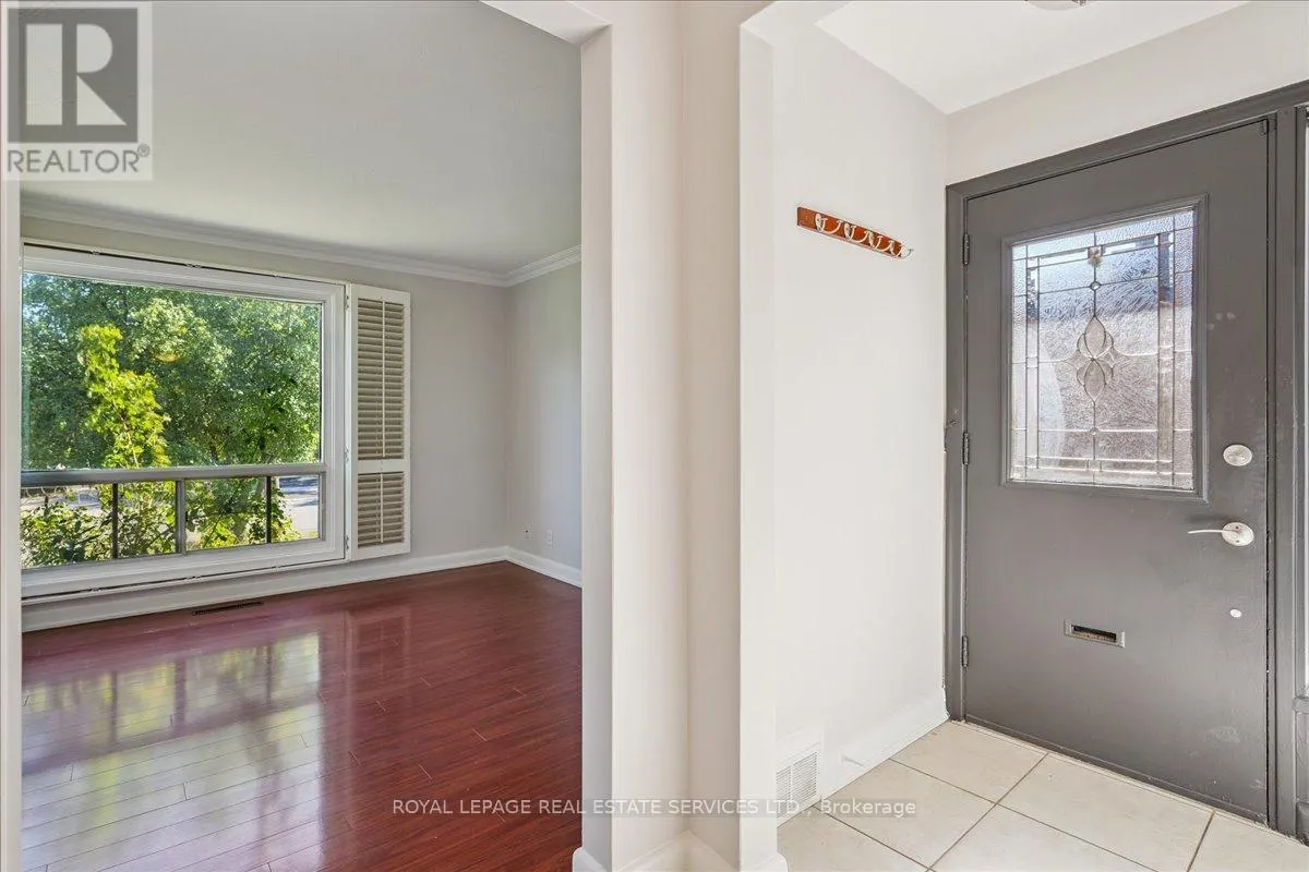 160 CODSELL AVENUE