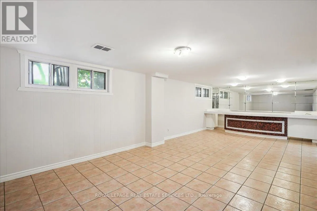 160 CODSELL AVENUE