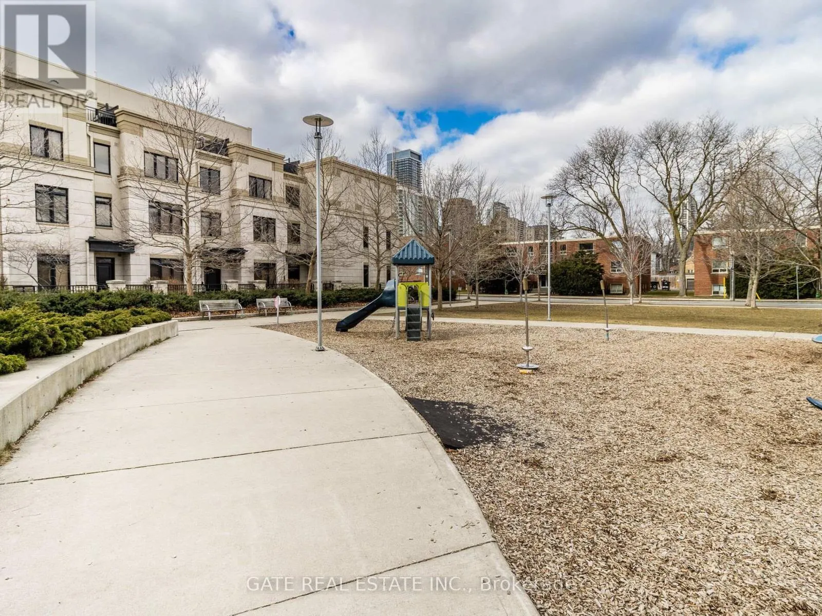 1311 - 120 HARRISON GARDEN BOULEVARD