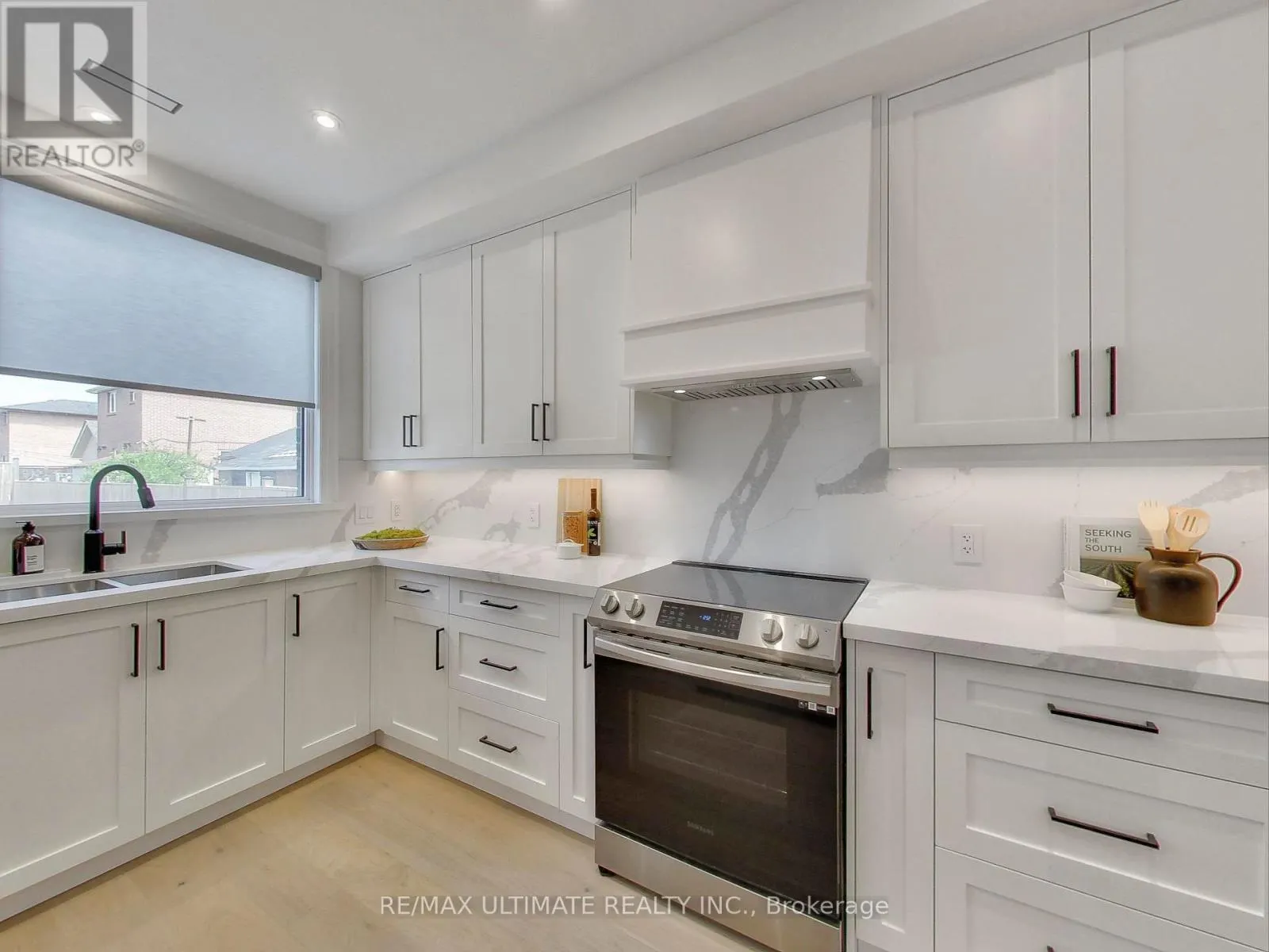 101 - 387 GLENHOLME AVENUE