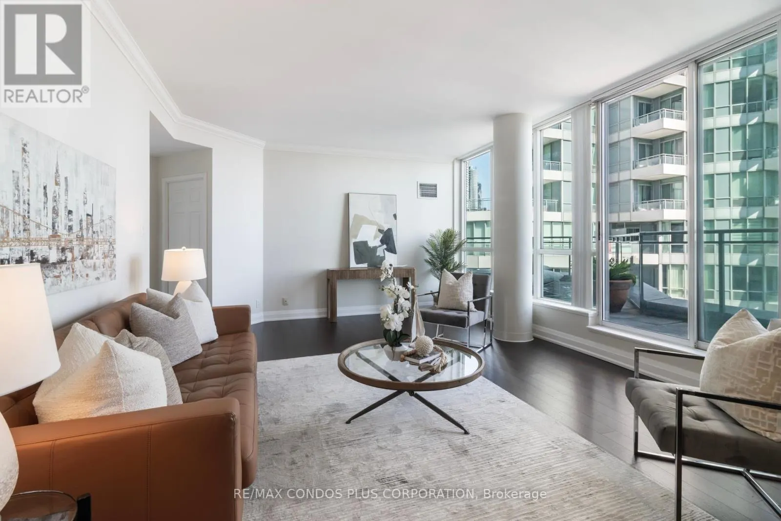 1215 - 230 QUEENS QUAY W
