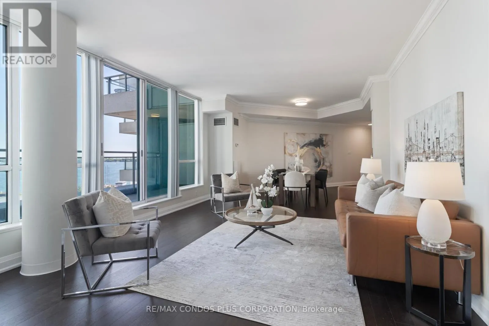 1215 - 230 QUEENS QUAY W