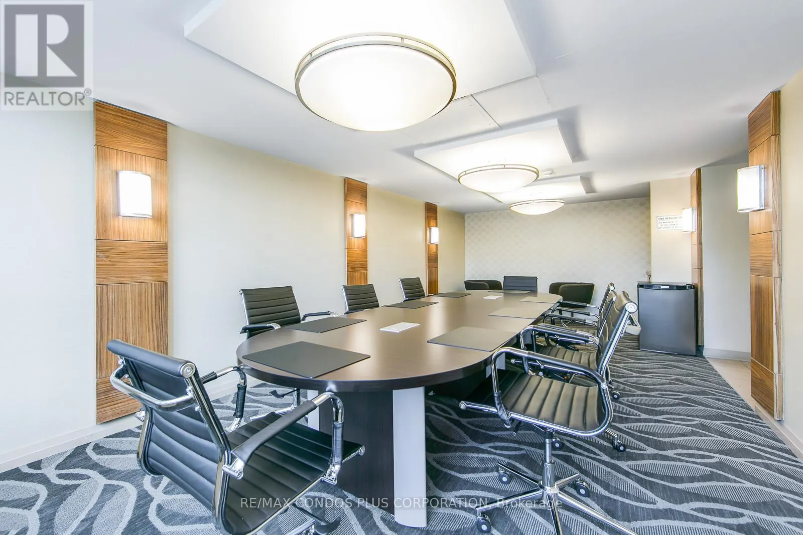 1215 - 230 QUEENS QUAY W