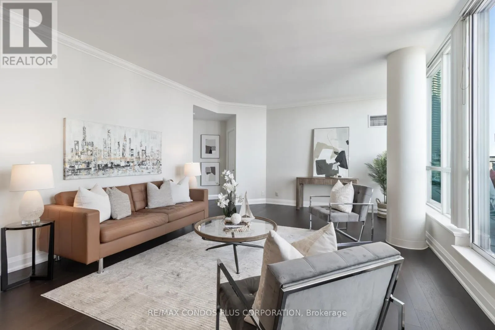 1215 - 230 QUEENS QUAY W