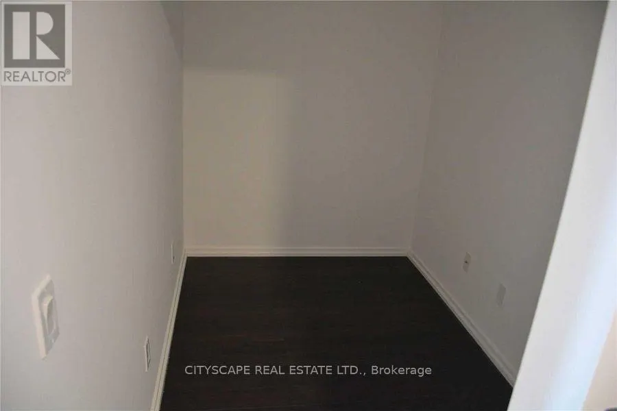 197 YONGE STREET W